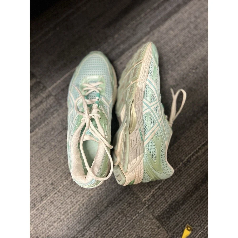 Asics GEL-Enhanced Ultra 2.0 women's performance running shoe Size 9.5